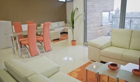 Luxusný priestranný apartmán na Šírave - DLHODOBO