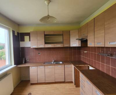 Predaj 6 izbového rodinného dom v obci Kuklov