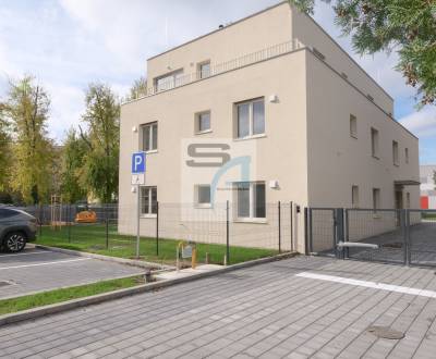 Skolaudované 2-izb. byty, terasa, parkovanie, Bratislava