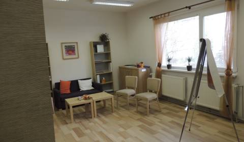 KOCEĽOVA - kancelárske priestory od výmery 23 m2 - Ružinov 