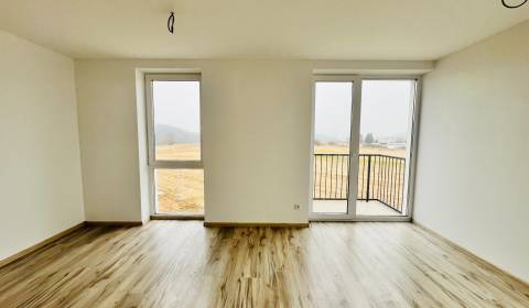 3 izbový byt s balkónom a výťahom v obci Beloveža