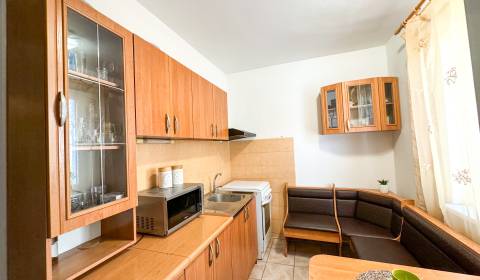 Exkluzívne na predaj zrekonštruovaný 2-izbový byt, Žilina - Hliny 7