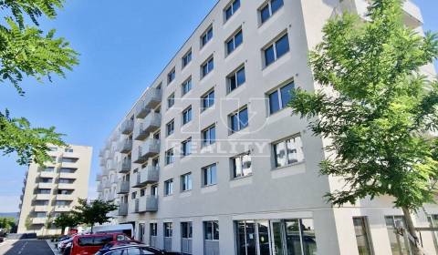 Slnečný 3-izbový byt s balkónom v projekte Ovocné sady v Bratislave, 6