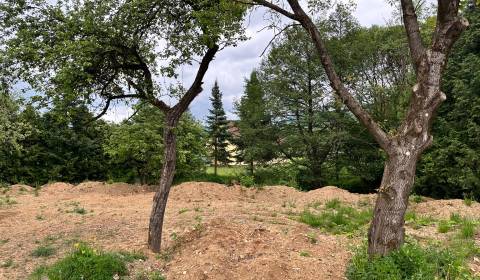 Pozemok vhodný na výstavbu v Krásnohorskej Dlhej Lúke, okres Rožňava