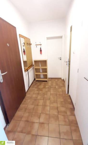 Predaj - 2 izbový byt - Osuského ulica - Petržalka - MIRABELL (8).jpg