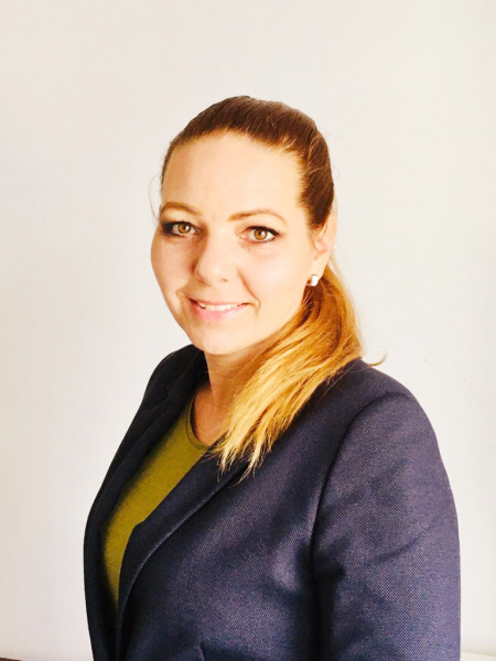 Karin Števíková