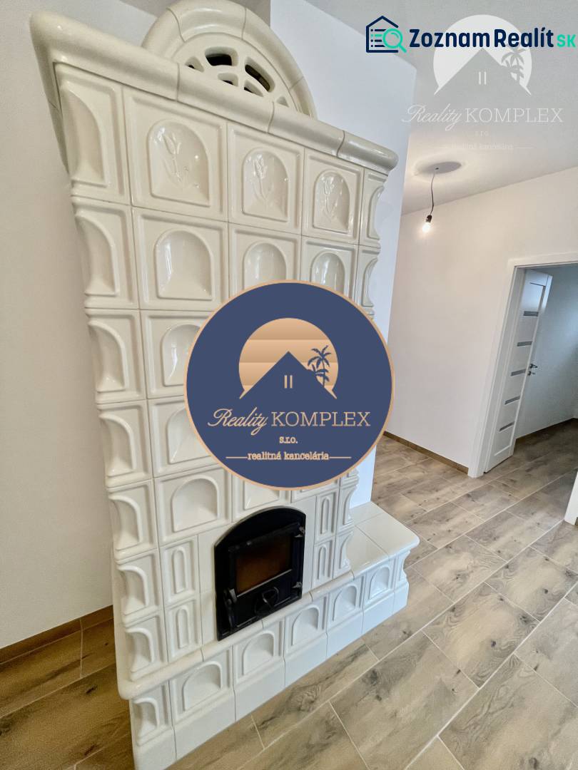 Vám ponúka modernú 4-izbovú novostavbu v Dunajs - Kachľová pec a podlaha s dreveným dekorom v rodinnom dome.