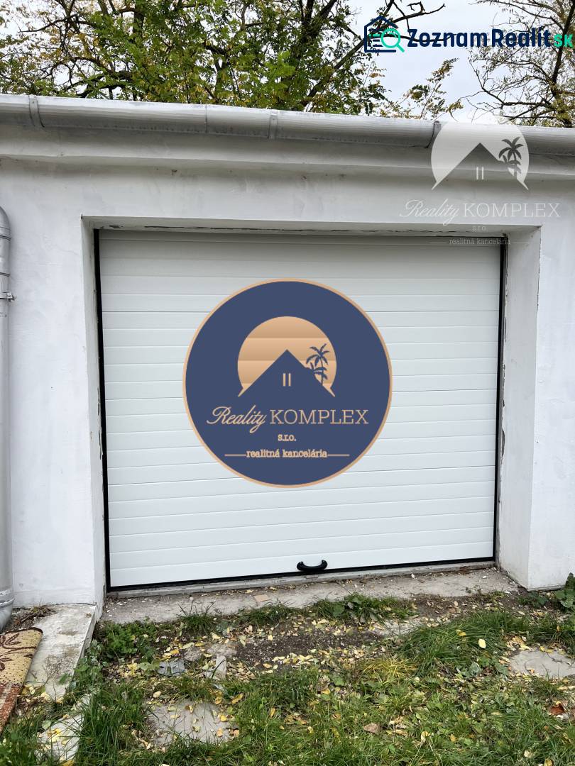 Vám ponúka na PRENÁJOM zrekonštruovanú garáž v  - Biela garáž na ulici Nevädzová v Dunajskej Strede s logom Reality Komplex.