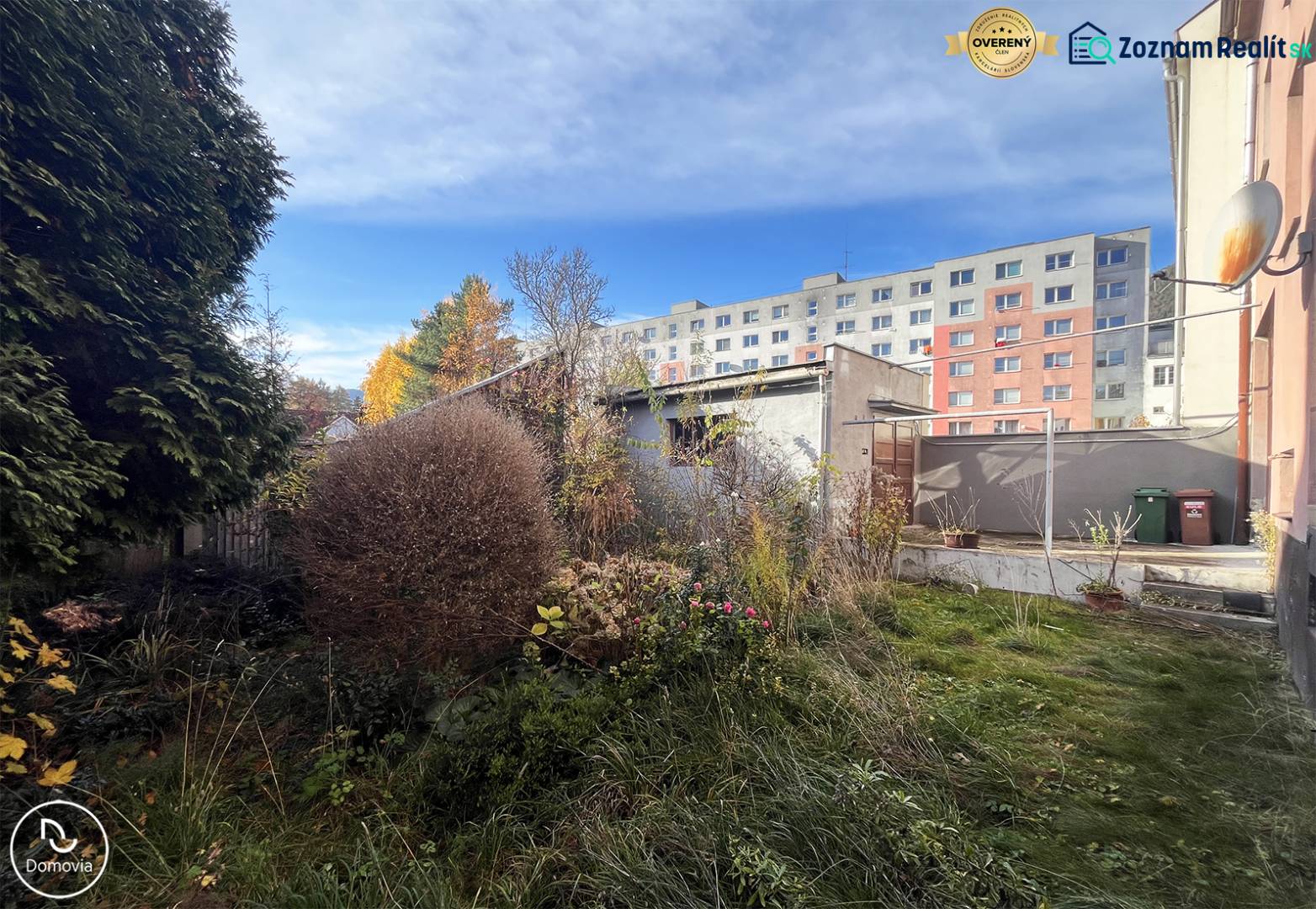 Exkluzívne | Na predaj 5i byt s garážou a záhradou v centre Ružomberka - Záhrada pri 5 a viac izbovom byte na Medveckého v Ružomberku.