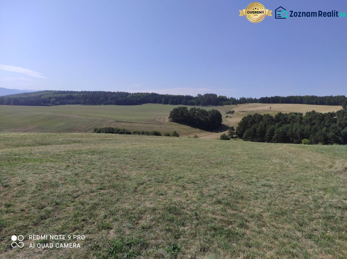 VALČA pozemok s výmerou 5800 m2,  okr. Martin  - Rozľahlé lúky s lesným pozadím, ideálne pre rekreačné pozemky na pokojné využitie.