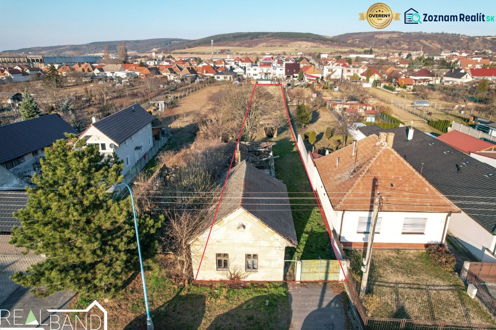PREDANÉ - Stavebný pozemok, 1919m2 - Hlohovec