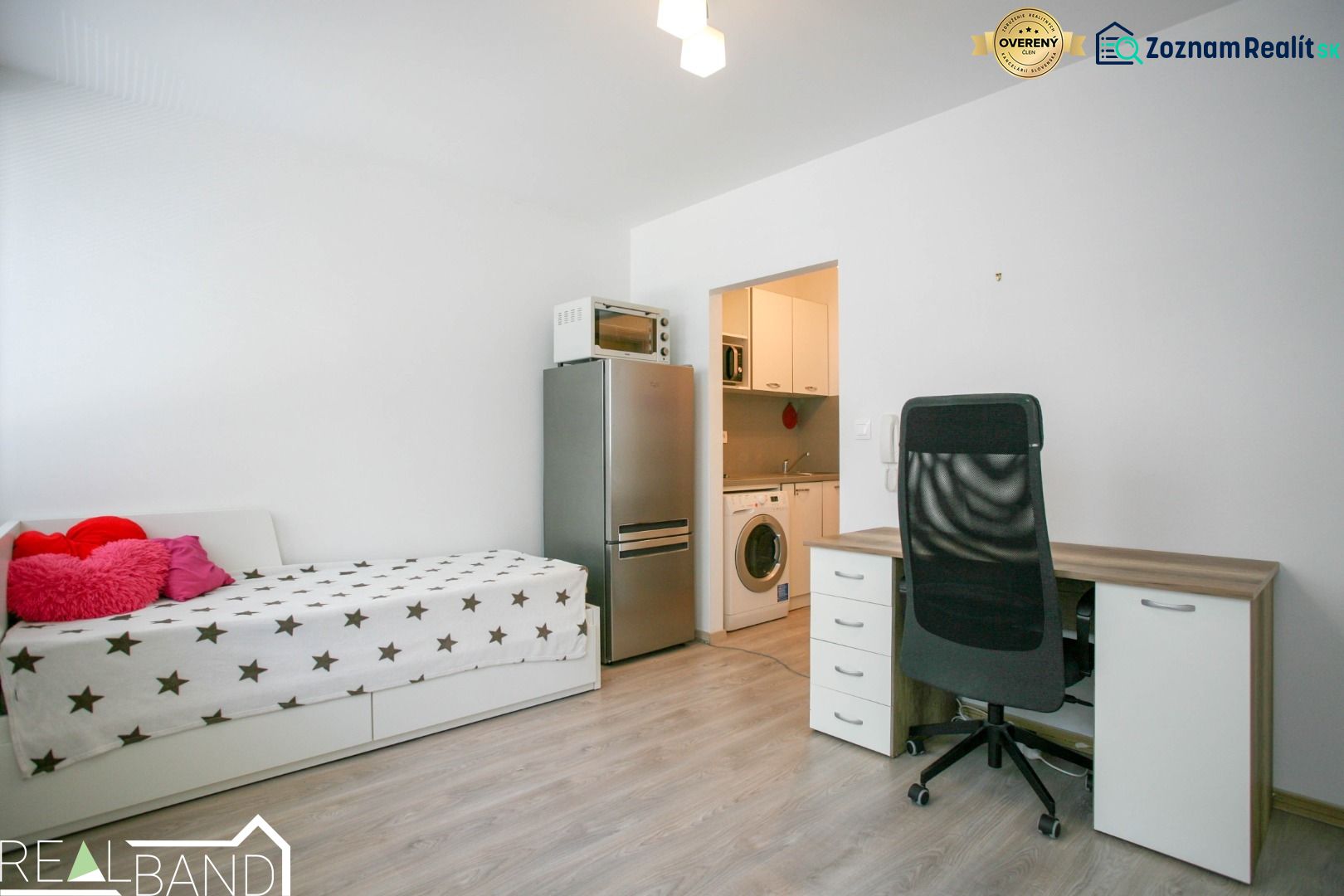 Prenajaté - 1-izbový byt s parkovacím miestom, Podunajská, Bratislava