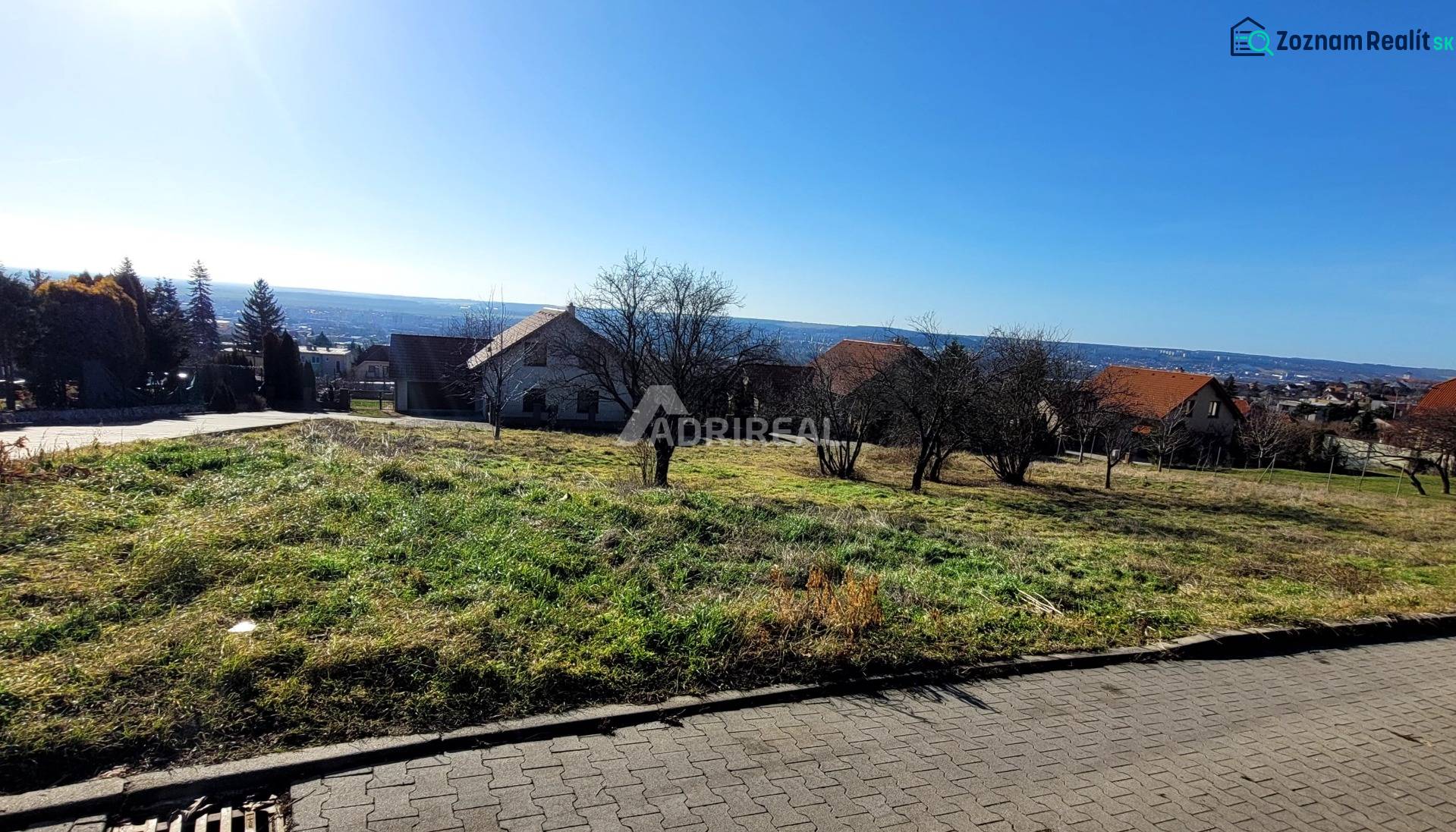 PREDAJ:Jedinečný stavebný pozemok Nitra-Zobor;936m2;Cena v RK - ZOB4.jpg