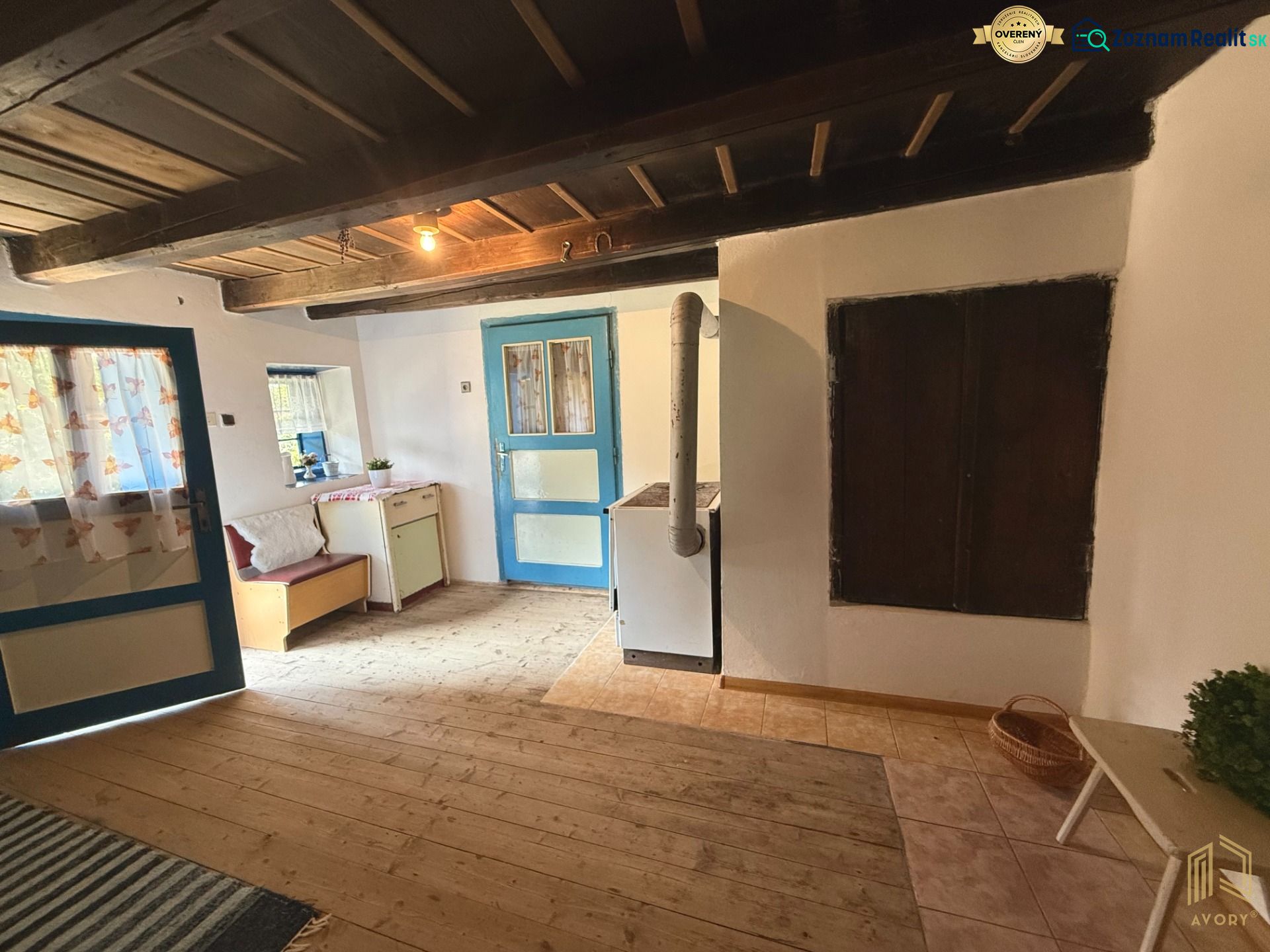 Vidiecky domček na kopaniciach s pozemkom 1072m2, Brestovec
