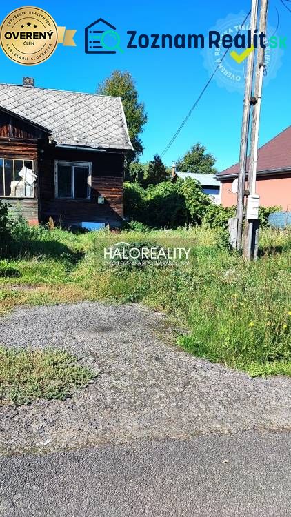 Predaj, rodinný dom Pôtor  - EXKLUZÍVNE HALO REALITY - Rodinný dom v Pôtore so zrubovou fasádou a rozľahlou záhradou obklopený zeleňou.