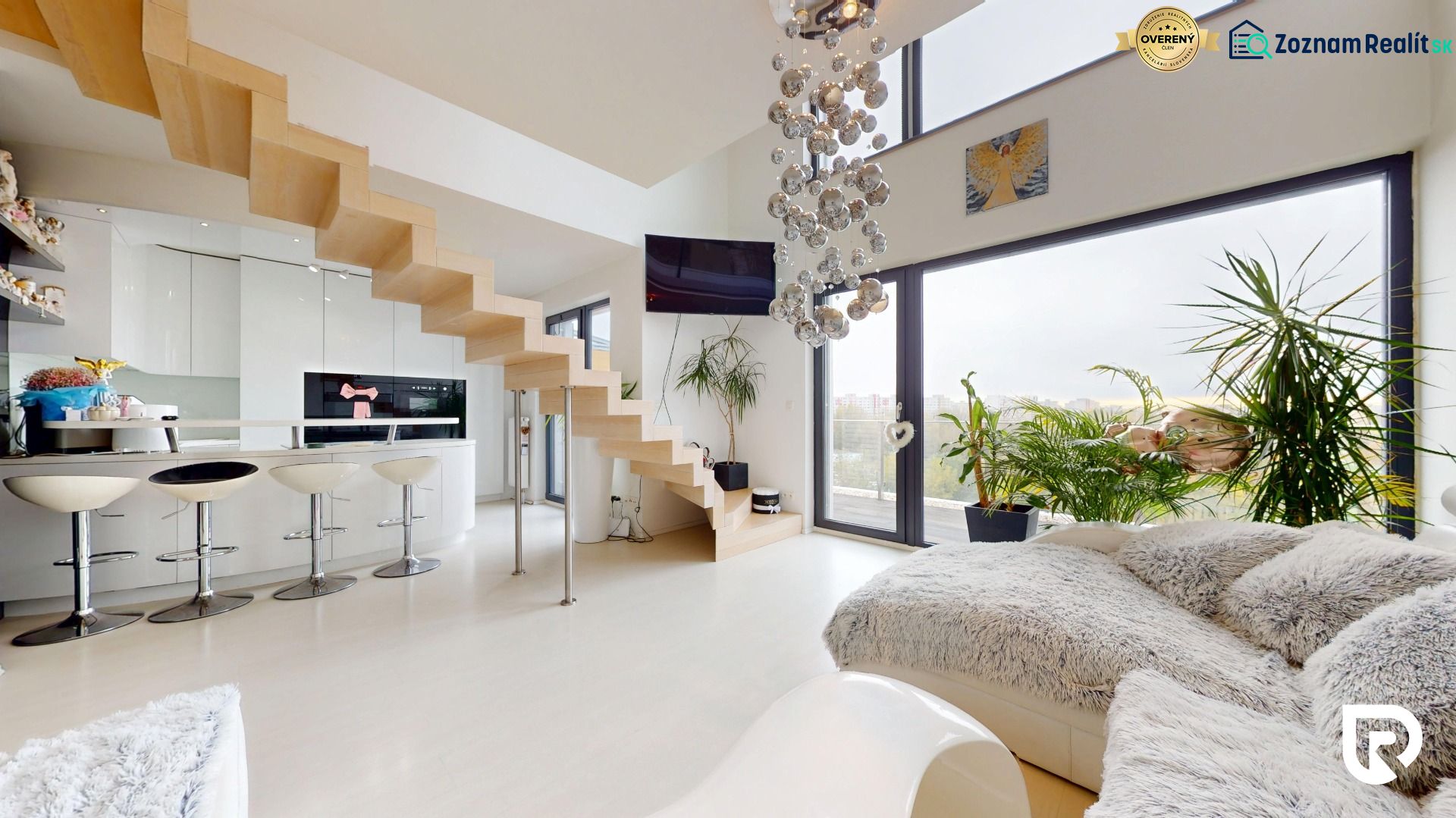4-izbový MEZONET 105m2 + terasy 28m2 | Petržalka City