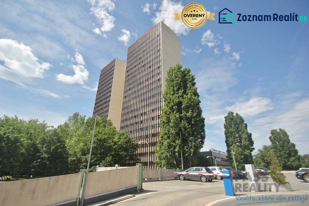 PRENÁJOM exkluzívnych priestorov 318 m2 TECHNOPOL, Kutlíkova ul. - Výškové budovy obklopené zeleňou na Kutlíkovej ulici v Bratislave - Lúkach, kancelárie.