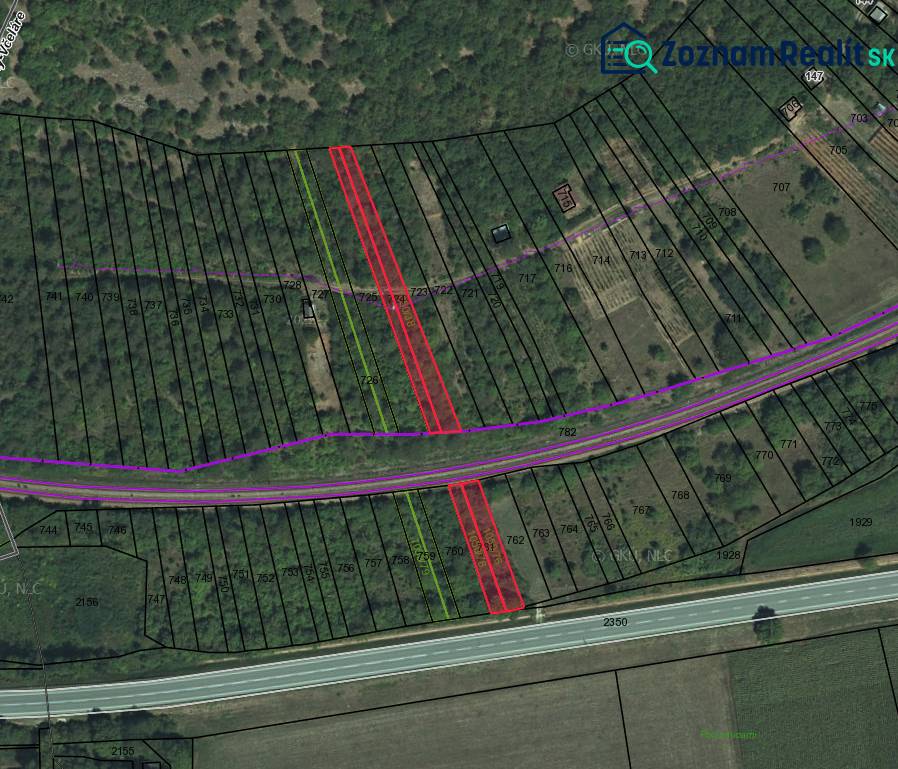 Dvorníky – Spoluvlastnícky podiel na lese/záhrade - Letecká mapa pozemkov v záhradách Dvorníkov-Včelárov s parcelnými číslami a cestnou infraštruktúrou.