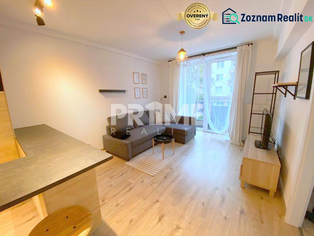 ŠTÝLOVÝ 2i byt, NOVOSTAVBA, BALKÓN, PARKIN, Paričková ulica, NIVY - Obývacia izba 2-izbového bytu na ulici Páričkova, otvorený priestor s balkónom.