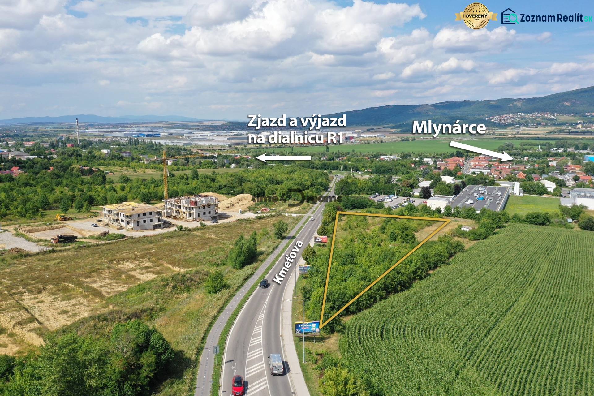 NA PREDAJ pozemky na výstavbu bytoviek Nitra - Pozemky na bývanie v Nitre - Klokočine, obklopené zeleňou a prístupovou cestou.