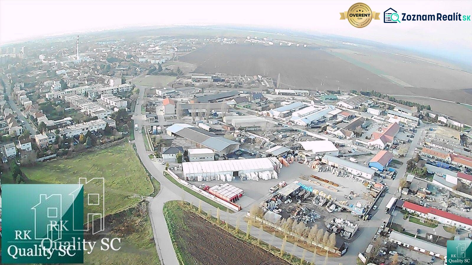 SENEC - NA PREDAJ stavebný pozemok pre šport a rekreáciu - pre develop - Letecký pohľad na pozemky - bývanie v Senci, lokalita Slnečné jazerá sever.