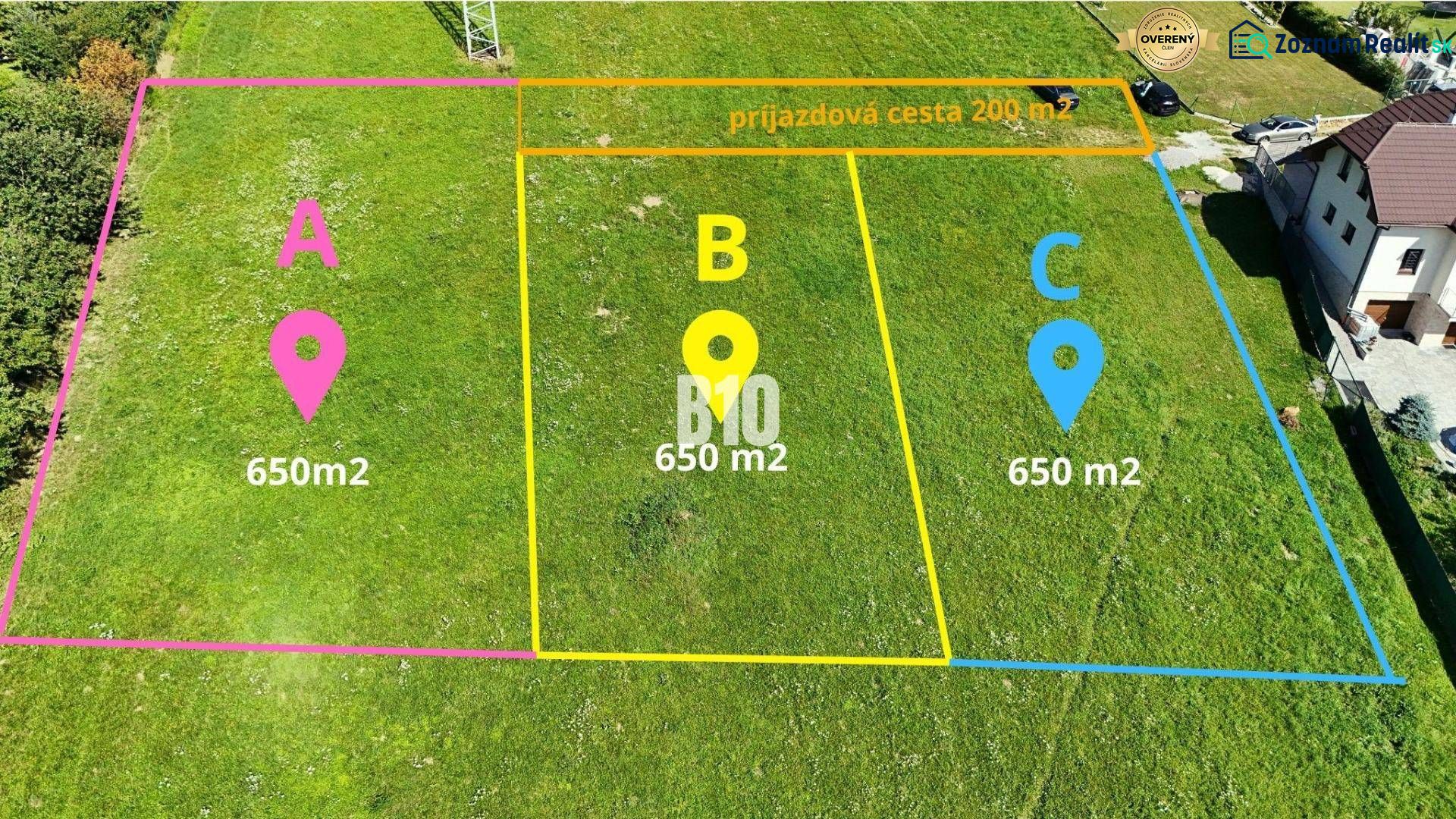 ABC stavebné pozemky - Pozemky v Nesluši na bývanie, rozdelené na tri parcely po 650 m².