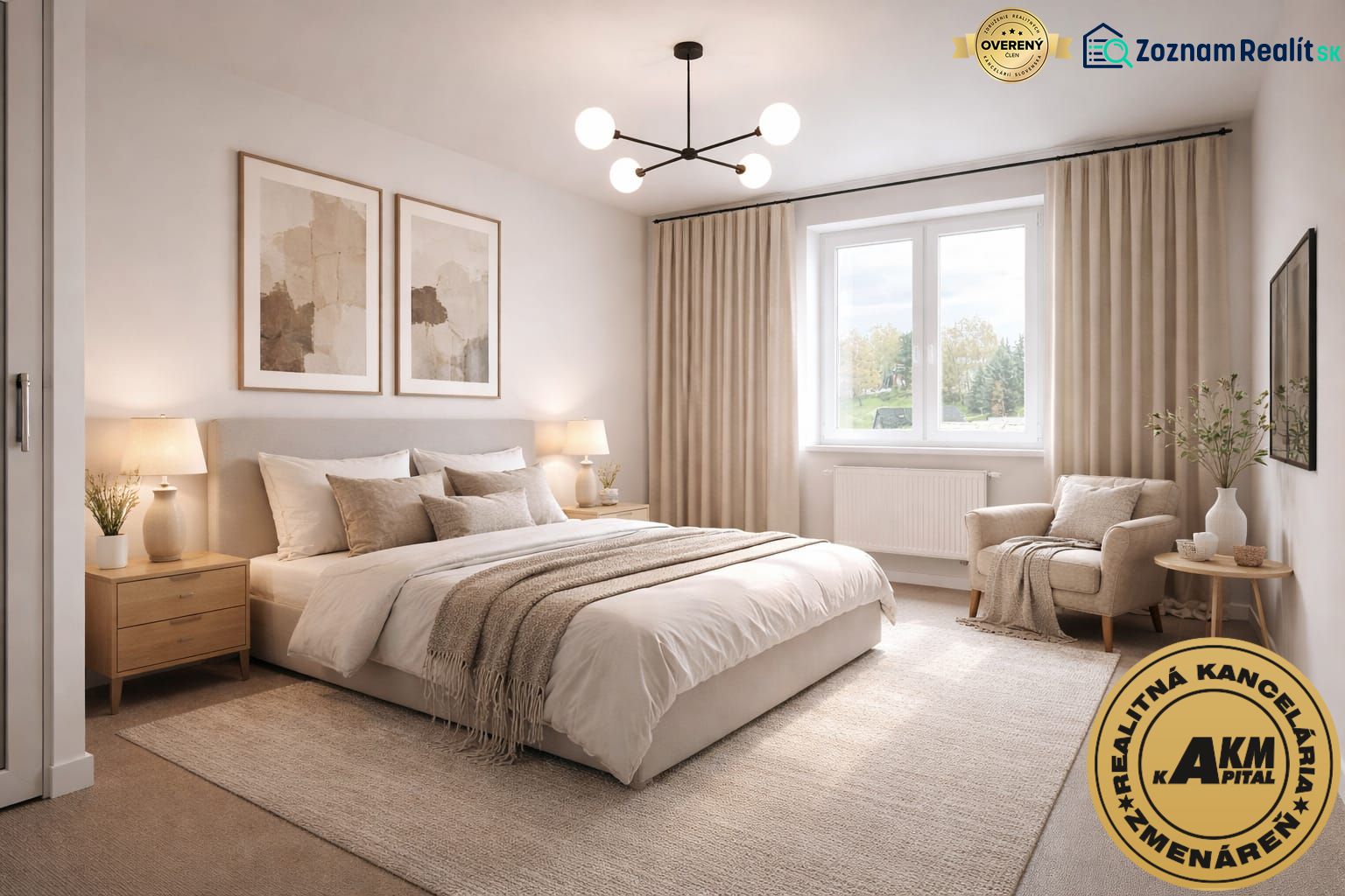 3 izbový byt 86 m2 na predaj,2 balkóny,  novostavba, Zvolen - Svetlá spálňa v 3-izbovom byte s elegantnou posteľou, dekoráciami a veľkým oknom.