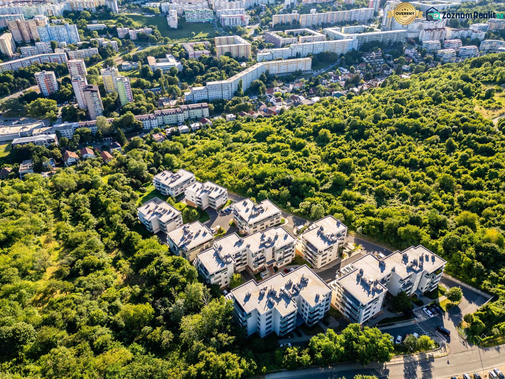 NA PREDAJ Rodinný 4i byt 119 m² s balkónom v uzavretom areáli