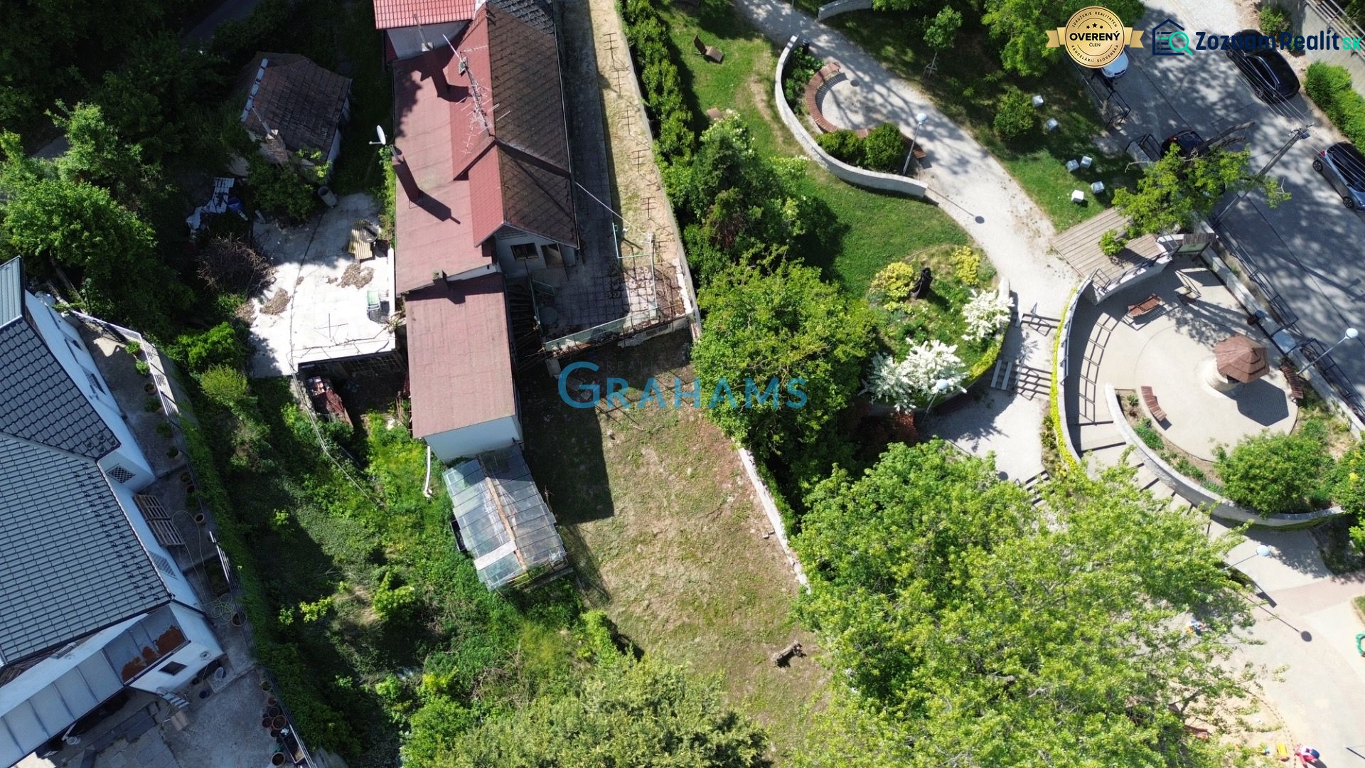 Stará Dúbravka, stavebný pozemok 459 m², všetky siete, UPI