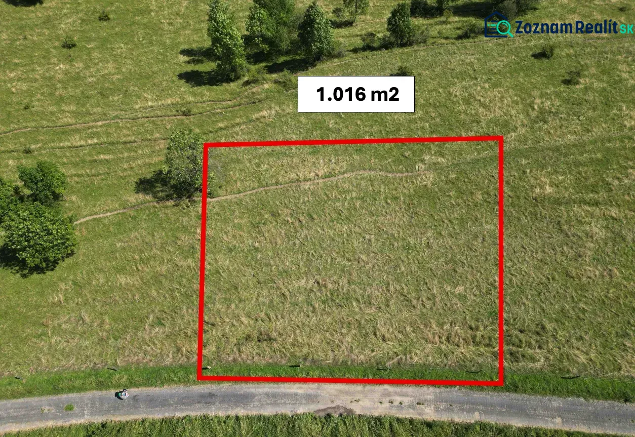 Vyšné Ružbachy – 1.016 m2 POZEMOK na CHATKU – Predaj - Pozemok 1.016 m² s trávou a stromami, Stará Ľubovňa, Zvláštne nehnuteľnosti.