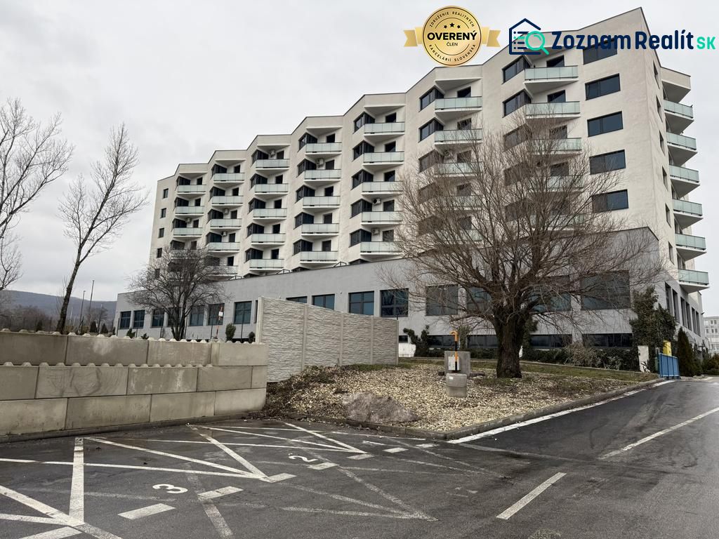Nové skolaudované byty a apartmány v projekte Diamant. - Šesťposchodová budova na Rybničnej ulici, Bratislava - Vajnory, s parkovacími miestami.