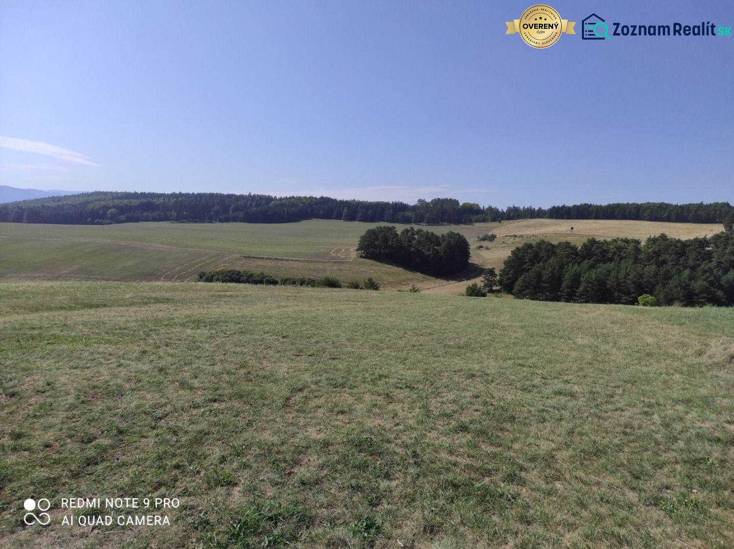 VALČA pozemok s výmerou 5800 m2,  okr. Martin  - Rozľahlé lúky s lesným pozadím, ideálne pre rekreačné pozemky na pokojné využitie.