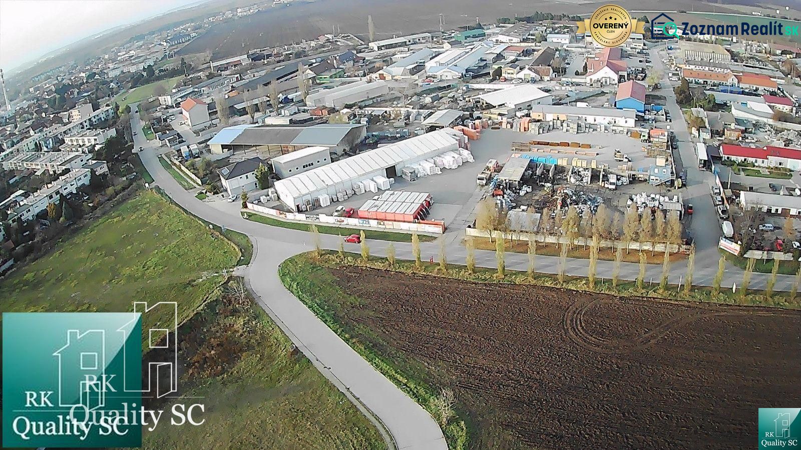 SENEC - NA PREDAJ stavebný pozemok pre šport a rekreáciu - pre develop - Letecký pohľad na priemyselnú zónu v oblasti Slnečné jazerá SEVER, Senec, Pozemky - bývanie.