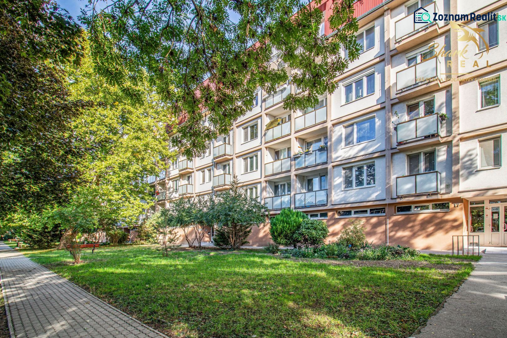 2-izbový byt s dvoma balkónmi a výhľadom na Váh | Vážska ulica, Piešťa