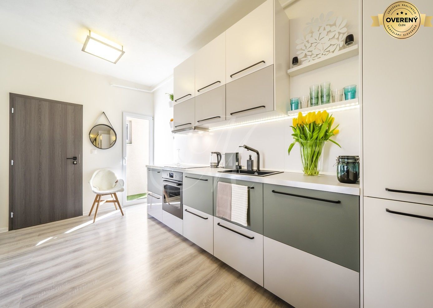 REZERVOVANÉ Krásny, moderne zariadený 2-izbový byt – foto 6