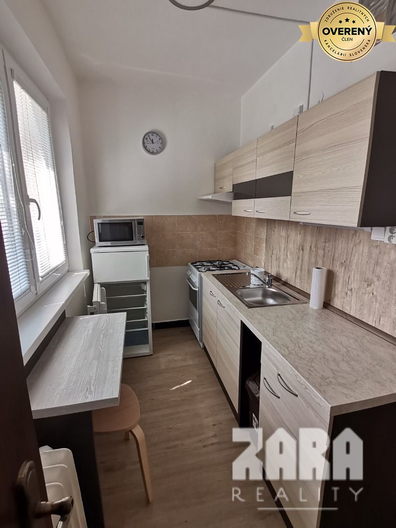 RUŽÍNSKA - 1 izbový byt ul. Ružínska, 28 m², 1/4.posch. KR – foto 2