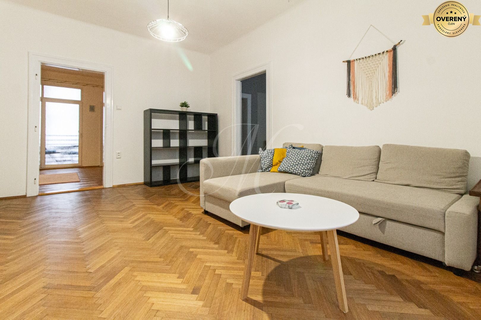 Slnečný veľký 4 izbový byt na prenájom – foto 3