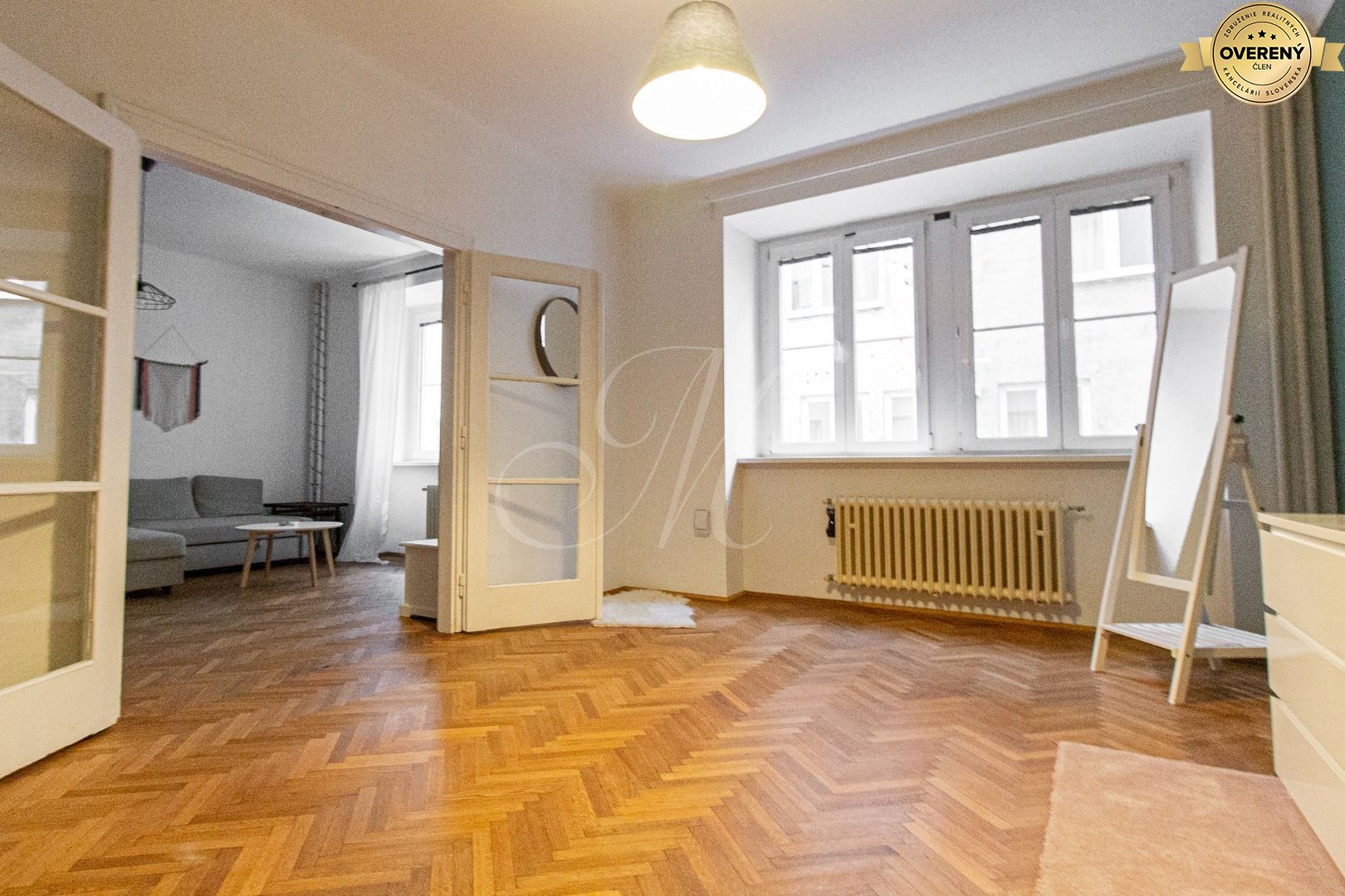 Slnečný veľký 4 izbový byt na prenájom – foto 2