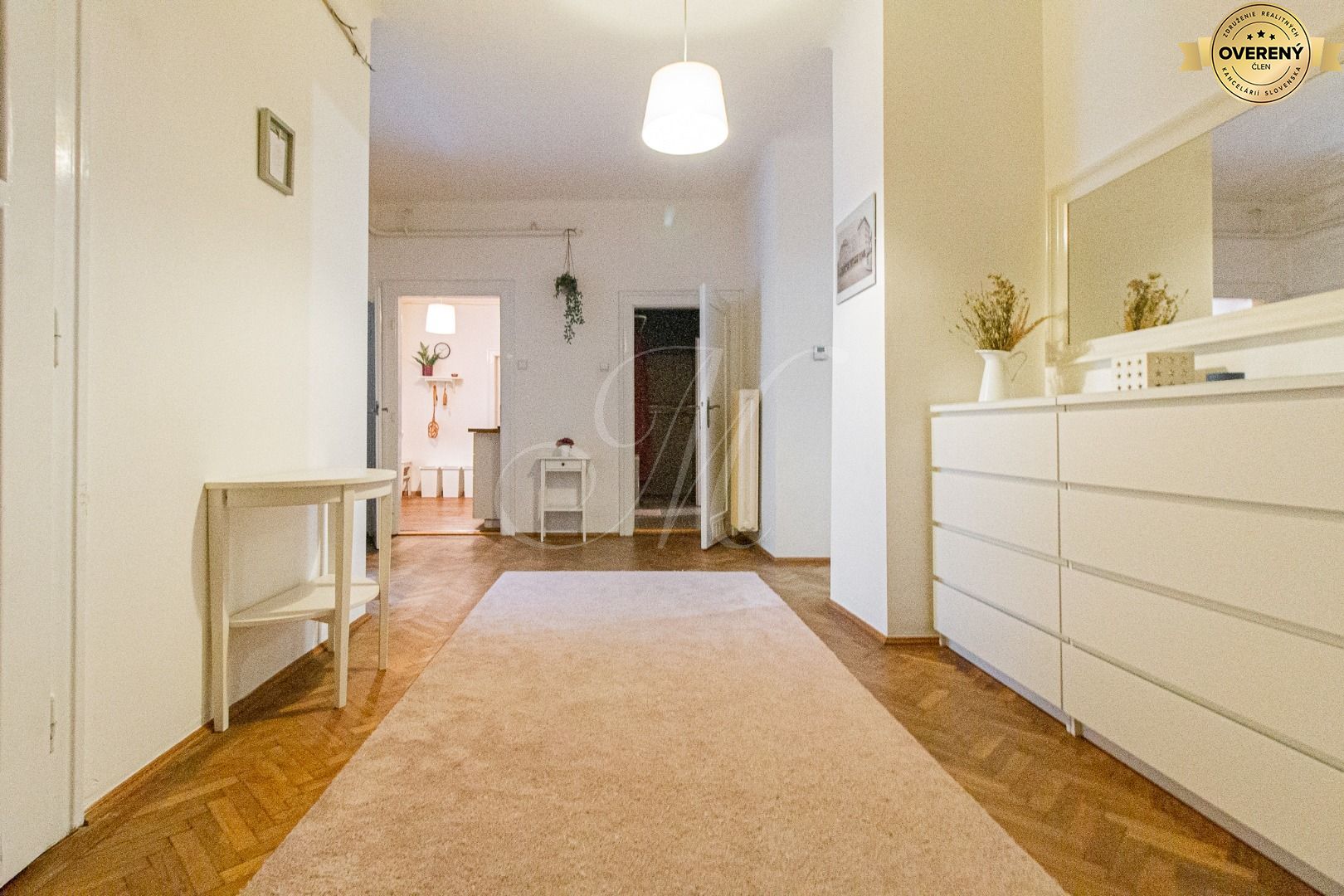 Slnečný veľký 4 izbový byt na prenájom – foto 8