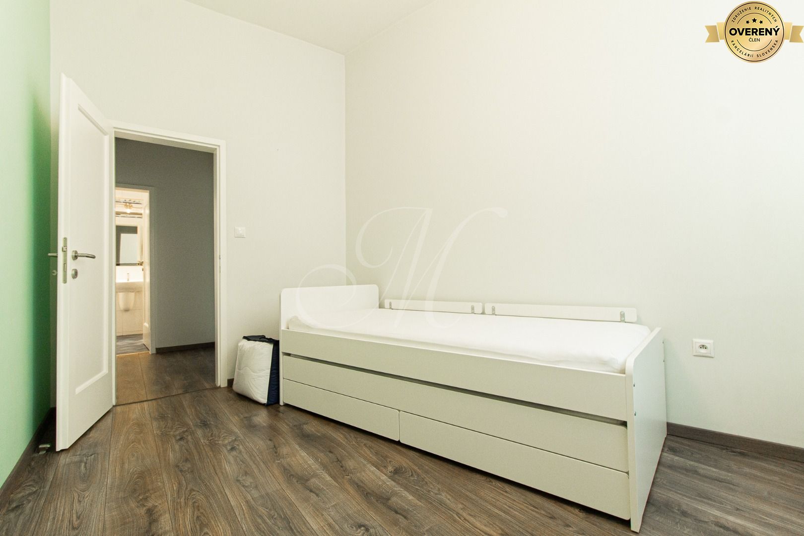Krásny staromestský zariadený 3i byt po rekonštrukcii – foto 10