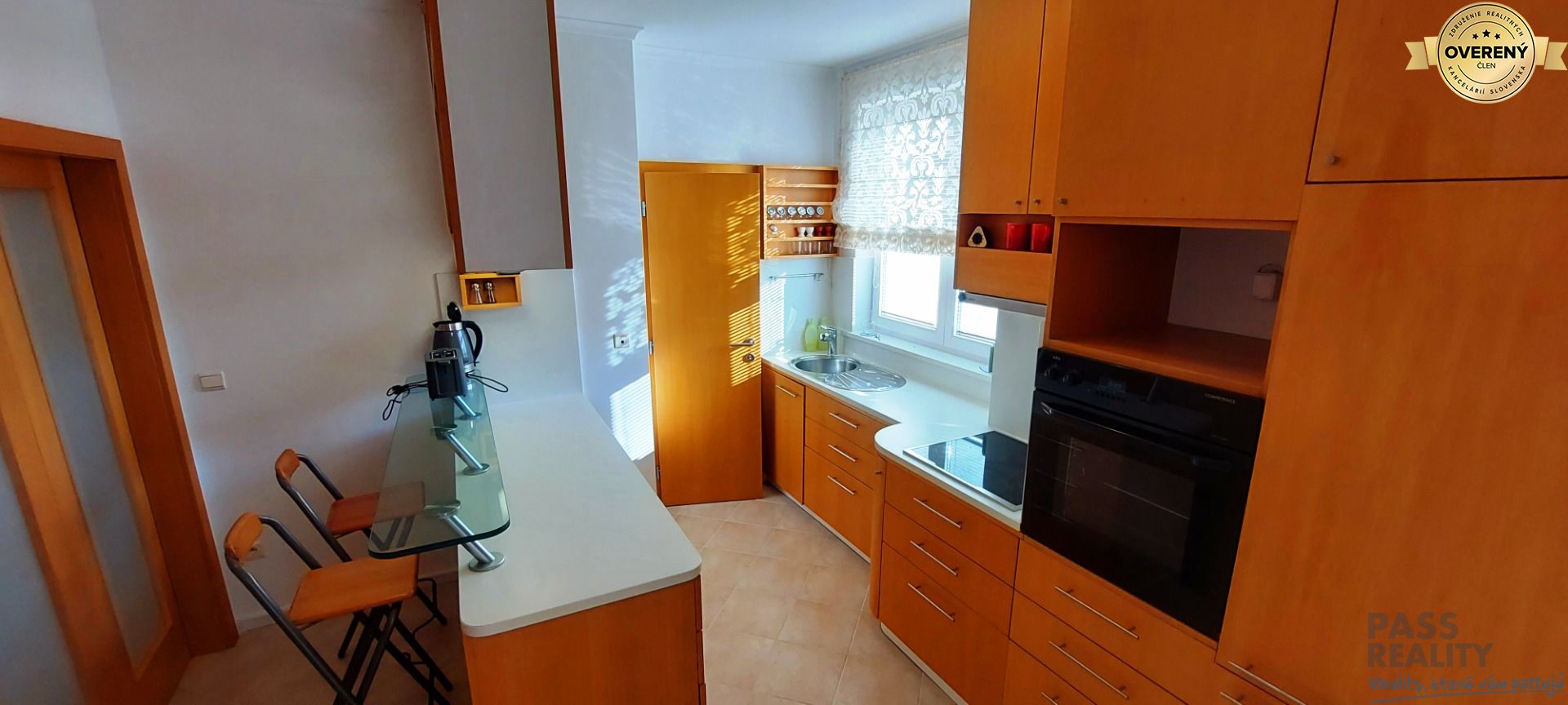 Veľký 3 izbový byt na PRENÁJOM, zariadený, balkón, BA I. - Manderlák – foto 7