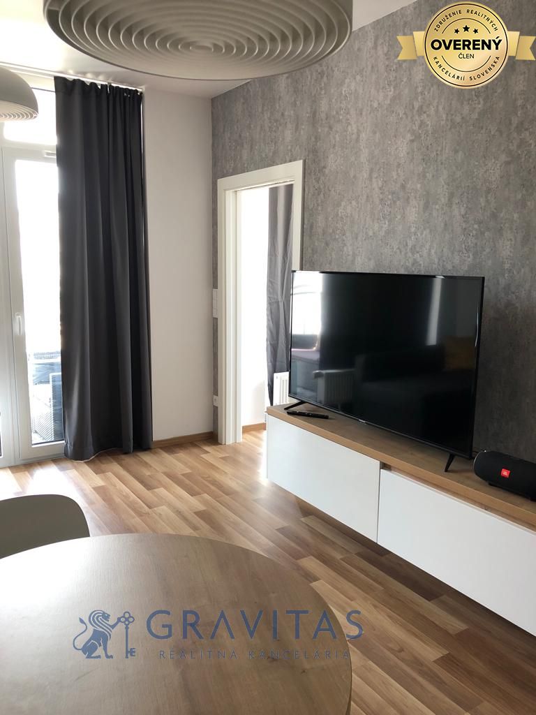 _Prenájom 2‑izb.bytu na Sliačskej ulici – foto 4
