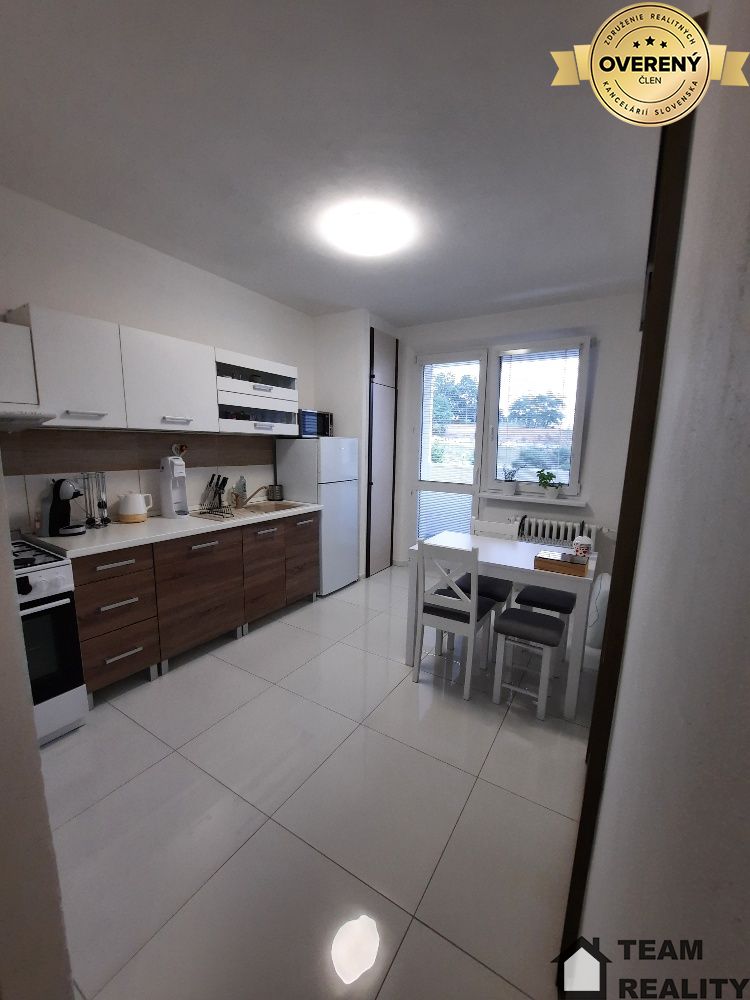 Prenájom novo zrekonštruovaný 1 izb byt BA IV Hlaváčikova ul. – foto 4