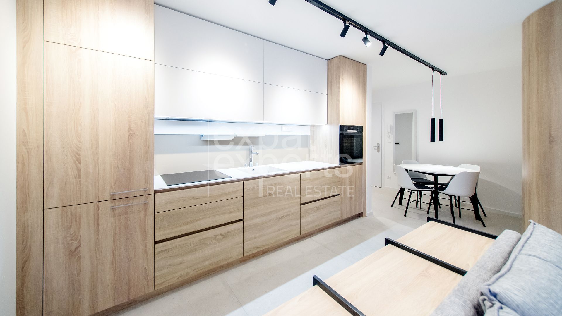 Priestranný 1,5i byt 43m2, s parkovaním vo výbornej lokalite – foto 2