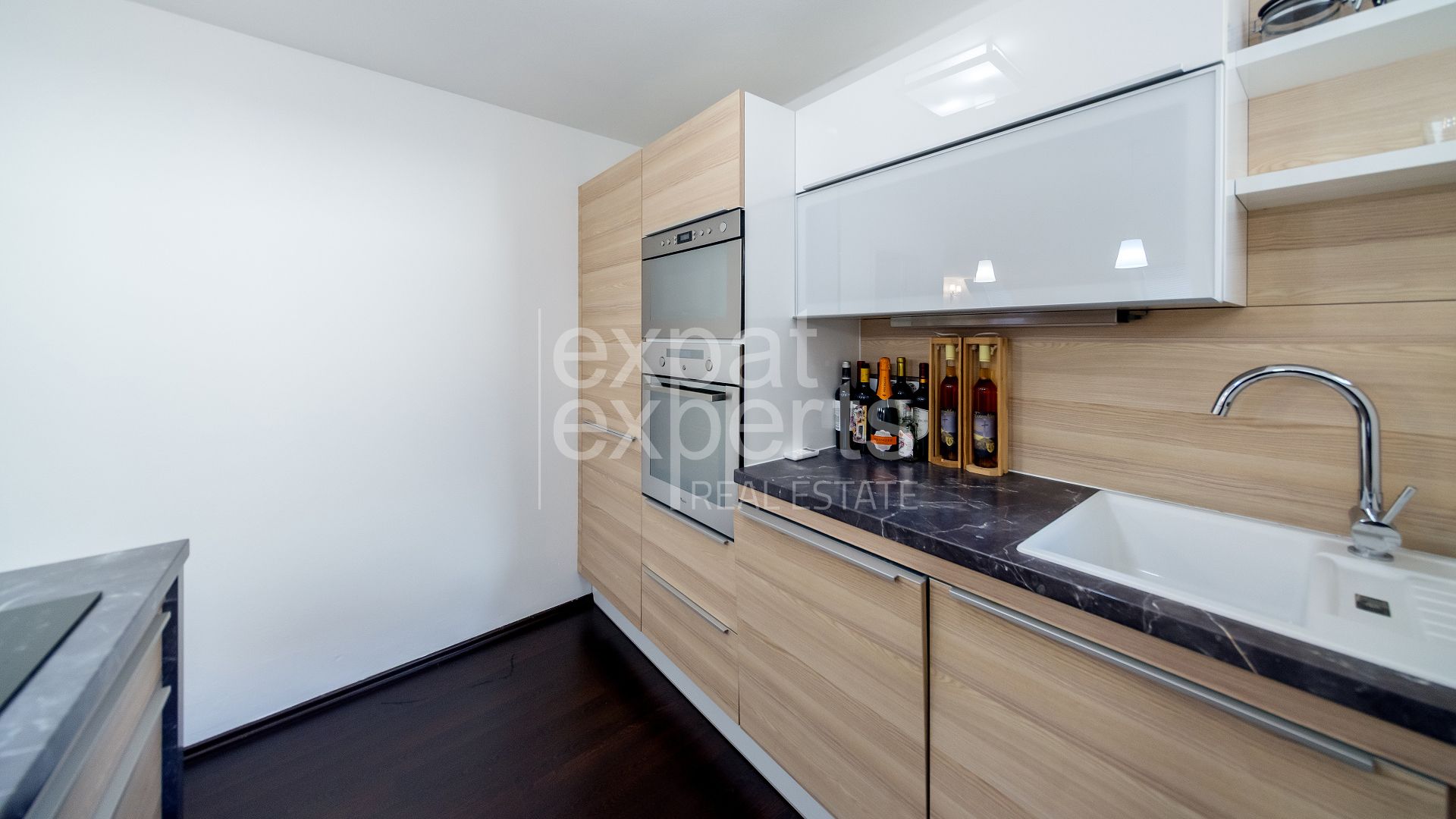 Pekný, moderný 3i byt 125 m2, klimatizácia, dve kúpeľne,v centre mesta – foto 6