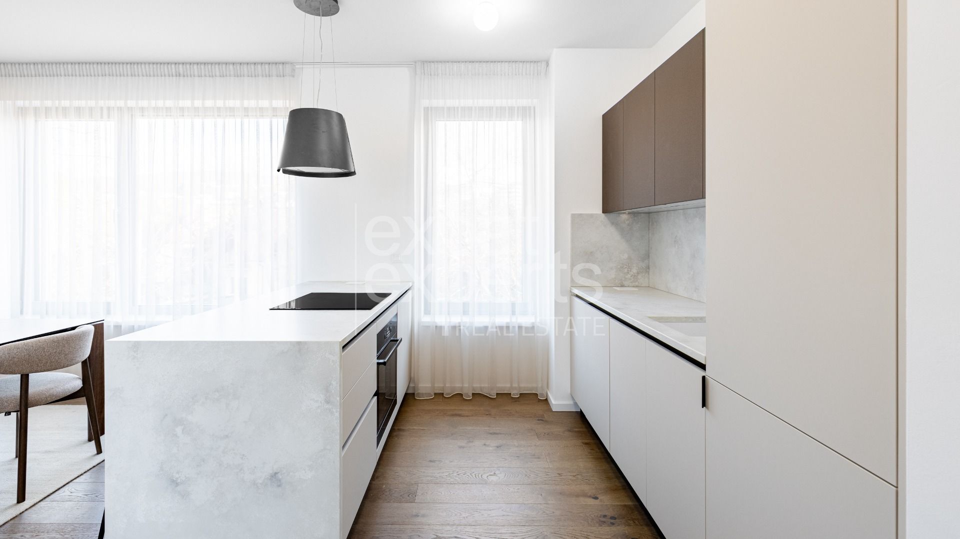 dizajnový 3i byt 68 m2, A/C, balkón,2x parkovanie, pivnica – foto 6