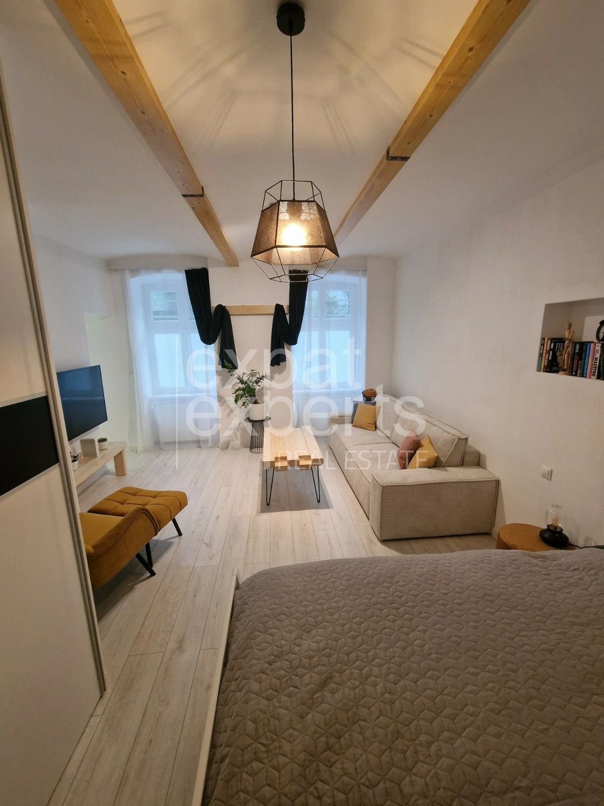 Veľmi pekný 1i byt 52m2, s terasou, priamo v centre mesta – foto 2
