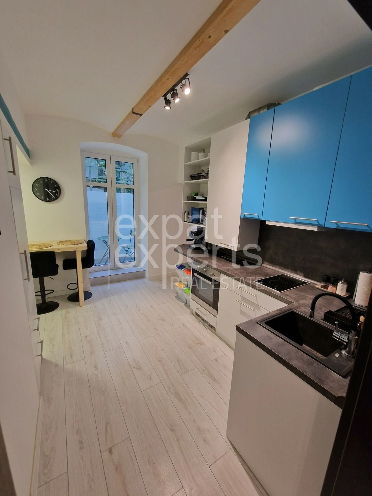 Veľmi pekný 1i byt 52m2, s terasou, priamo v centre mesta – foto 8