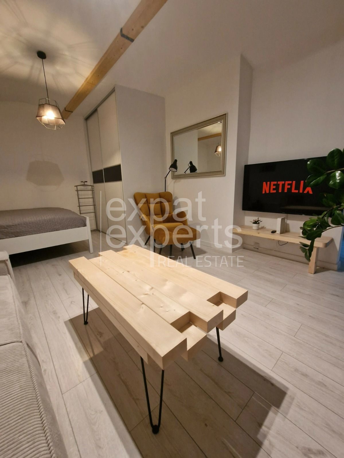 Veľmi pekný 1i byt 52m2, s terasou, priamo v centre mesta – foto 3