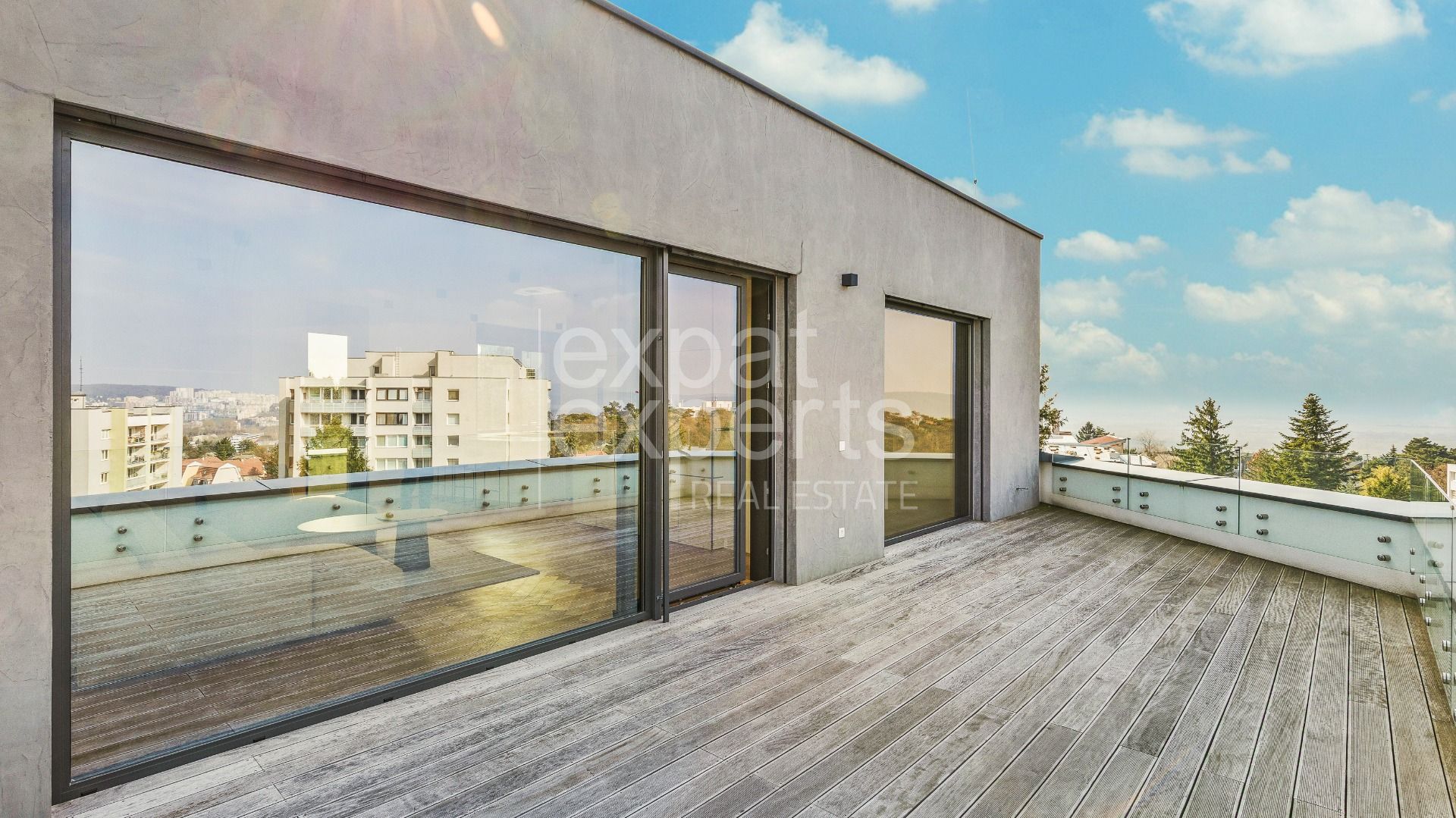 Luxusný, dizajnový 5i mezonet 250m2, 3x terasa, dvojgaráž, vo vile – foto 10